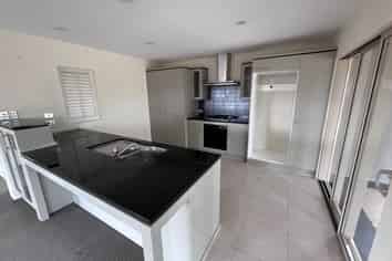 81 Kittiwake Drive, Albany