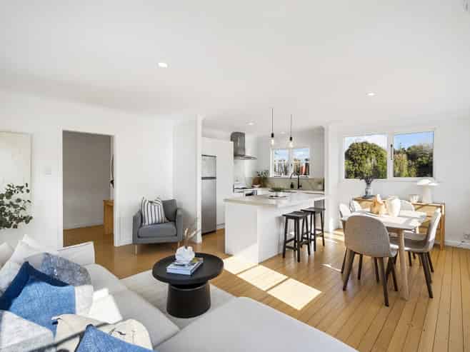 30A Lyttelton Avenue, Forrest Hill