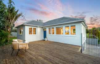 30A Lyttelton Avenue, Forrest Hill