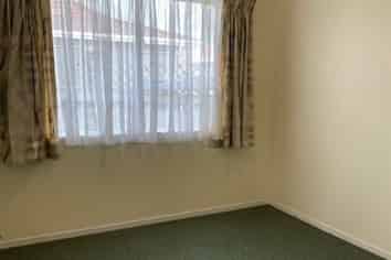 2/261 Shirley Road, Papatoetoe