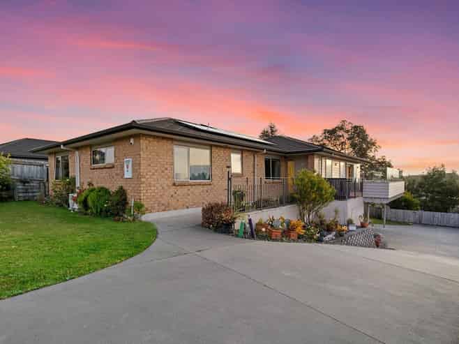 8 Utopia Park Heights, Welcome Bay