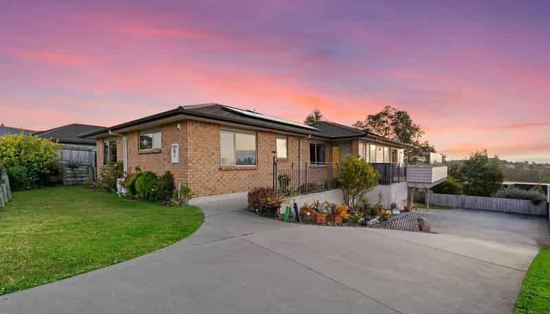 8 Utopia Park Heights, Welcome Bay