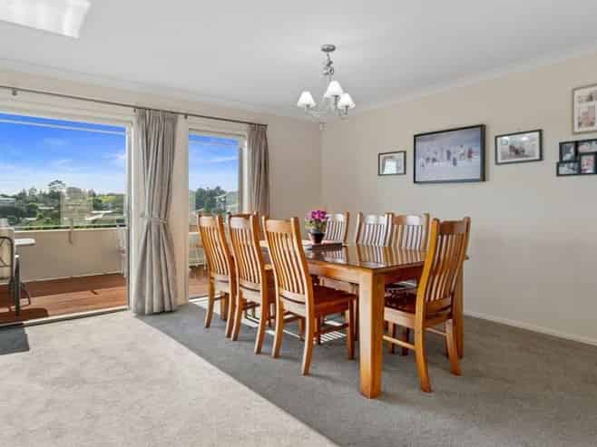 8 Utopia Park Heights, Welcome Bay