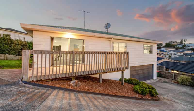 1 Weka Close, Red Beach