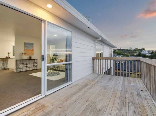 1 Weka Close, Red Beach