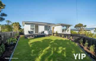 19 Brooker Grove, Newlands