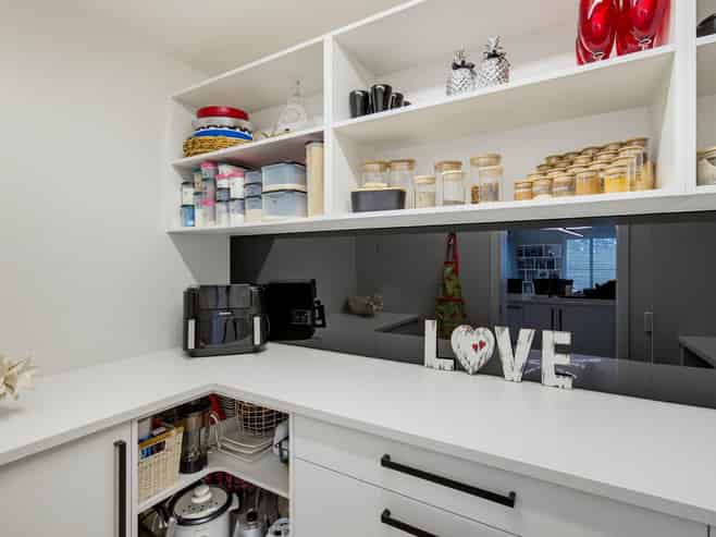 18 Petrel Close, Paraparaumu Beach