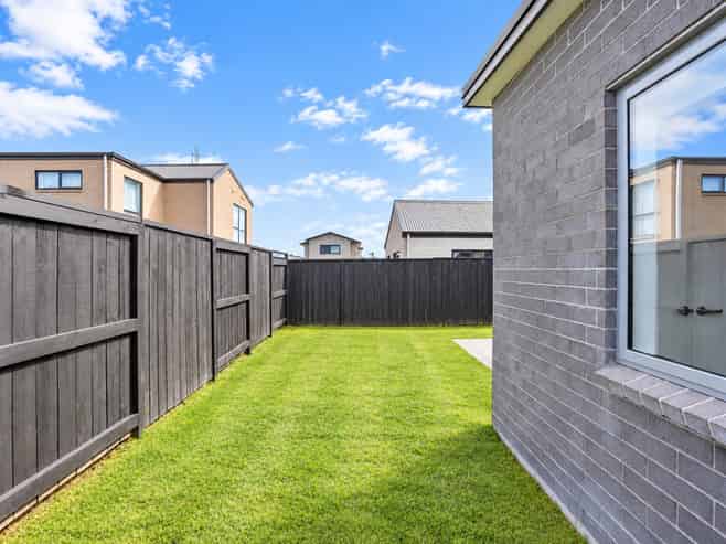 34 Trewern Avenue, Chartwell