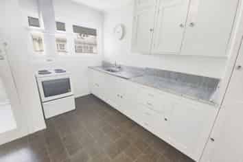 9/125 Ferguson Street, West End