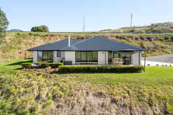 411 Tuhikaramea Road, Temple View