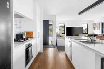 411 Tuhikaramea Road, Temple View