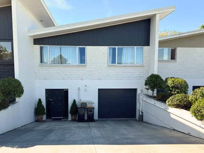 2/116 Alfred Street, Blenheim
