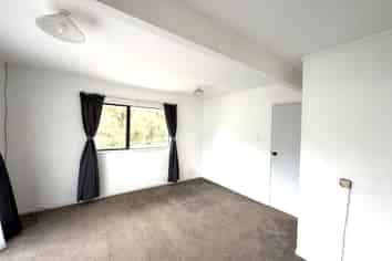 69 Easton Park Parade, Glenfield