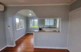 31 High Street, Otaika
