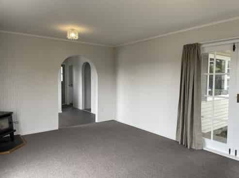 121 Holborn Drive, Stokes Valley