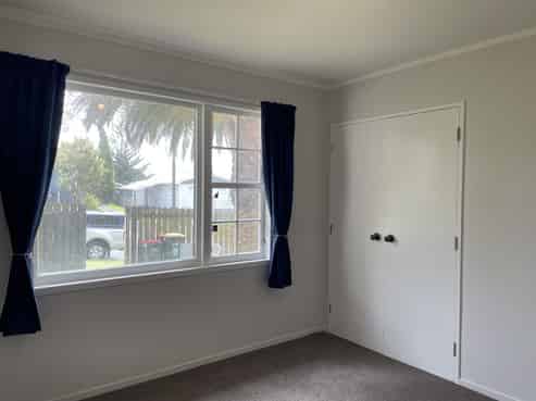 121 Holborn Drive, Stokes Valley