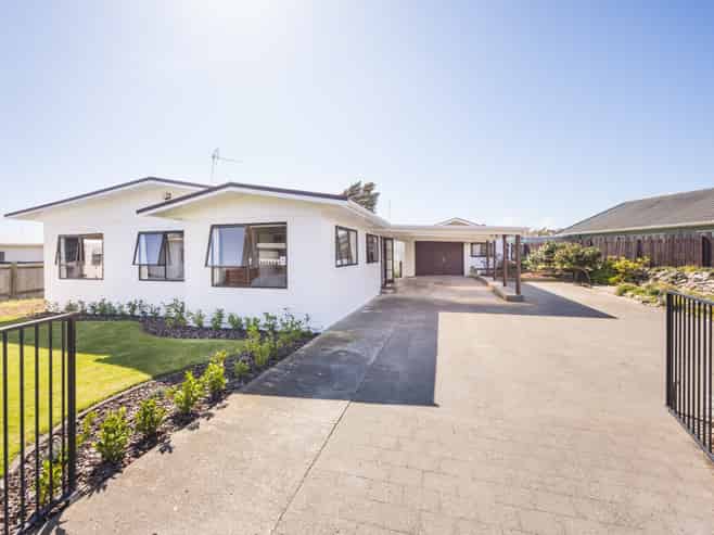 9 Chrystall Street, Foxton Beach