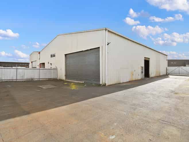 Industrial workhorse - warehouse, gantry and yard