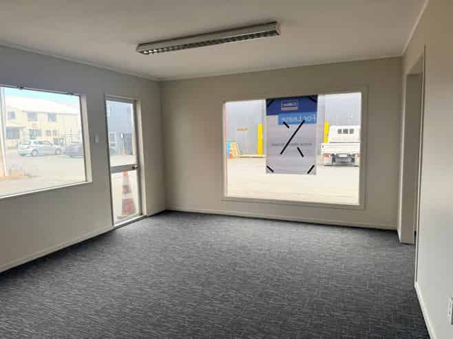 Affordable Te Rapa Warehouse