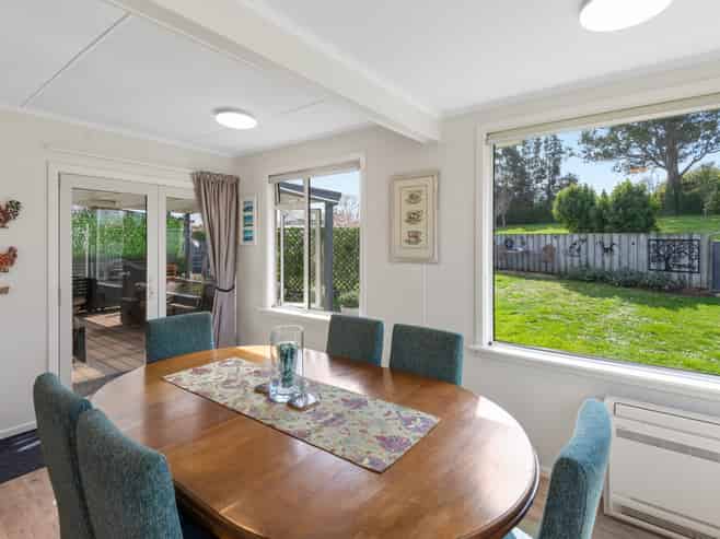 14 Oxford Street, Holmes Hill