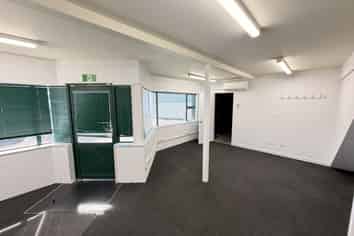 FOR LEASE – Unit 1, Railway Avenue, Petone