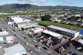 FOR LEASE – Unit 1, Railway Avenue, Petone
