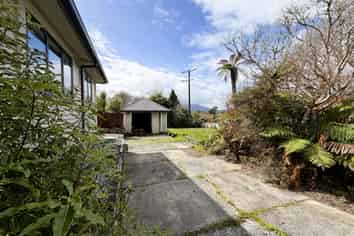 313 Omoto Road, Kaiata