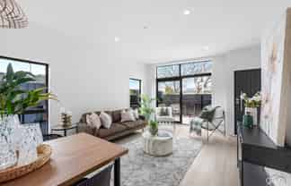 35a Pine Avenue, Upper Hutt
