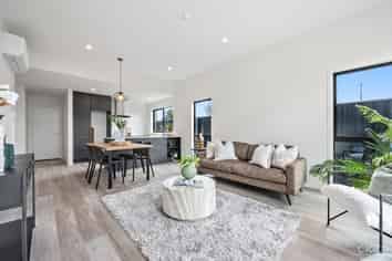 35a Pine Avenue, Upper Hutt