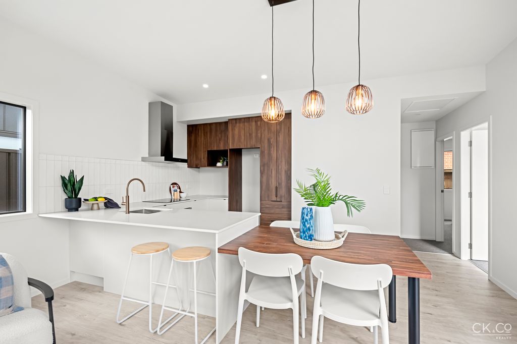DOWNSIZE IN STYLE 2