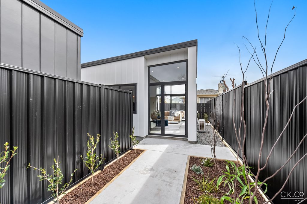 DOWNSIZE IN STYLE 1
