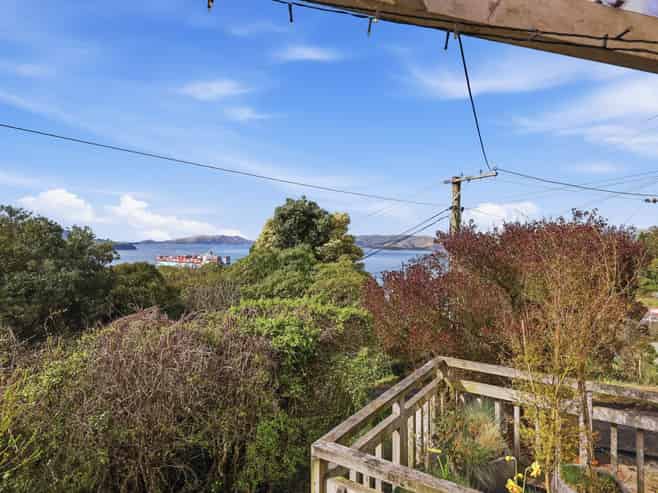 15 Henry Street, Careys Bay