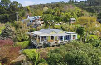 15 Henry Street, Careys Bay