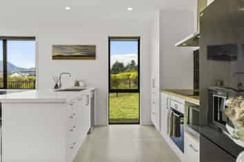 51 Maru Terrace, Wharewaka