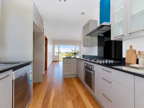 56 Whites Road, Whitford