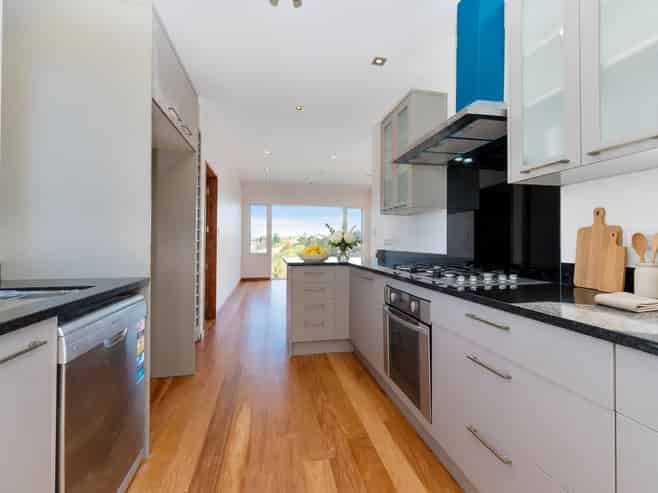 56 Whites Road, Whitford