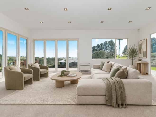 56 Whites Road, Whitford