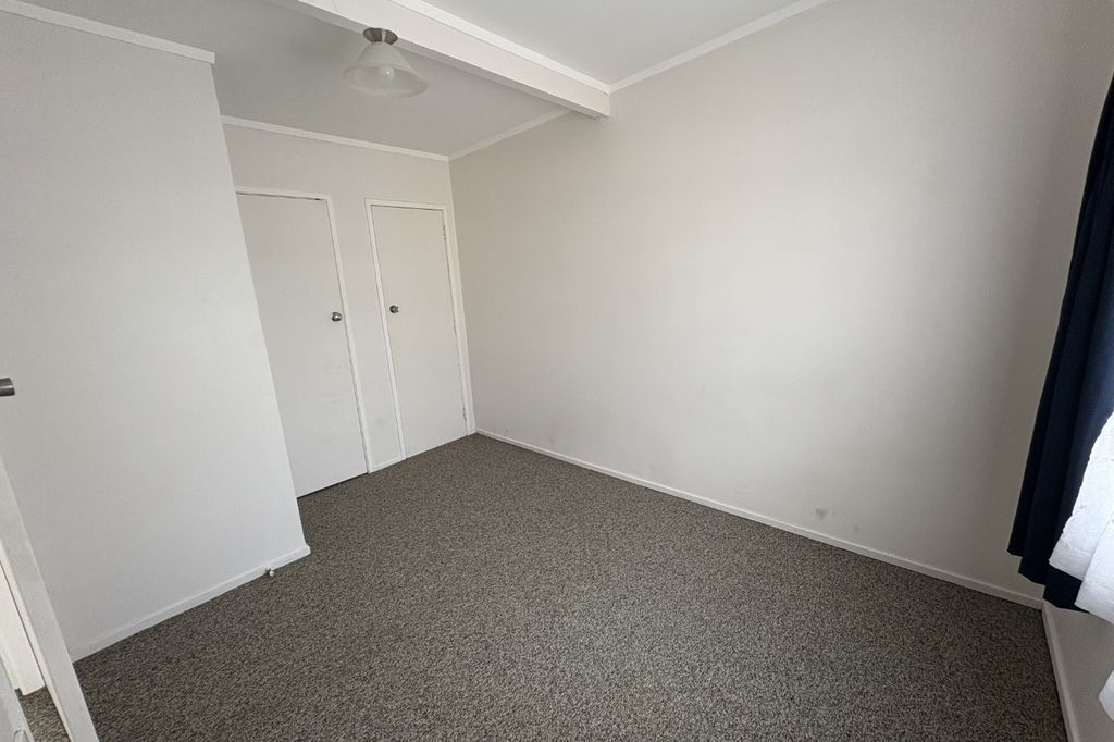 Spacious One-Bedroom unit for rent - Prime central location 5