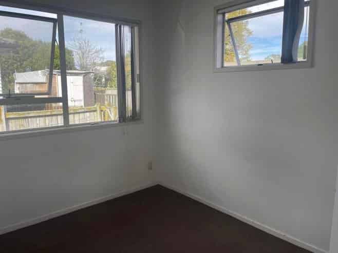 5 Yearsley Place, Manurewa