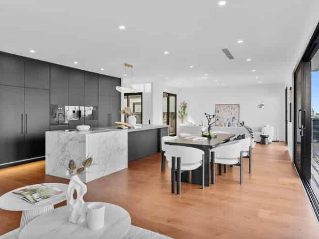 220 Vaughans Road, Long Bay