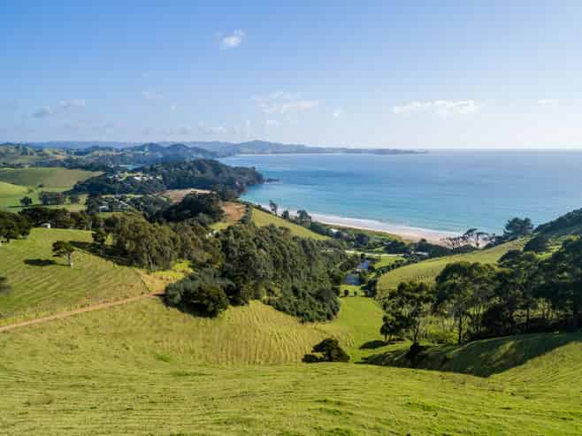 1133&1137 Matapouri Road, Matapouri