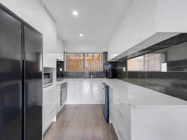 2/224 Russell Road, Manurewa
