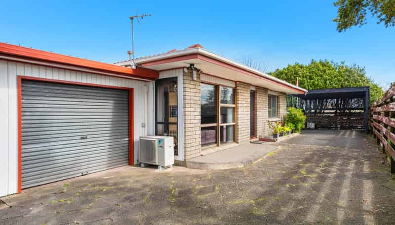 2/224 Russell Road, Manurewa
