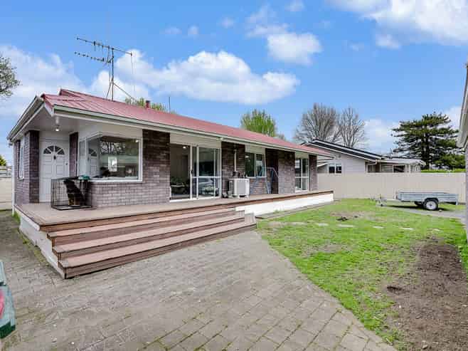 38A Peachgrove Road, Hamilton East