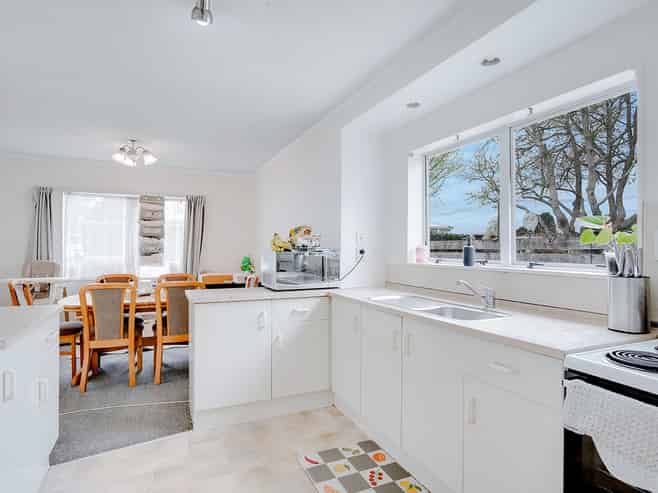38A Peachgrove Road, Hamilton East