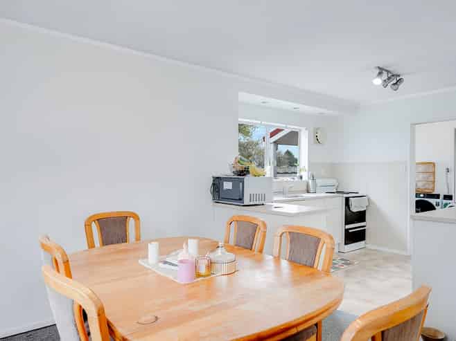 38A Peachgrove Road, Hamilton East