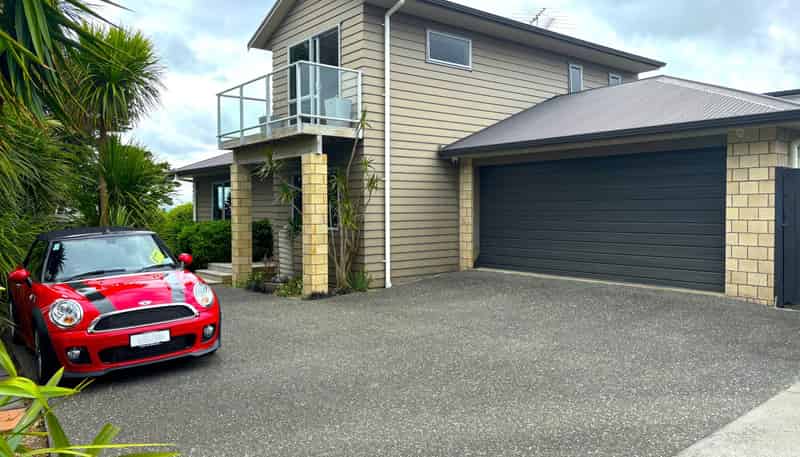 6A Ava Avenue, Titirangi