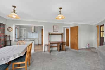 1/4 Alyson Place, Stoke