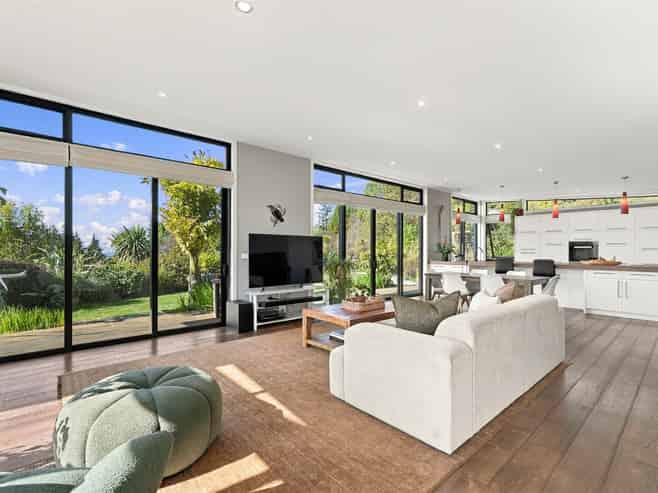 98 Mytton Heights, Motueka