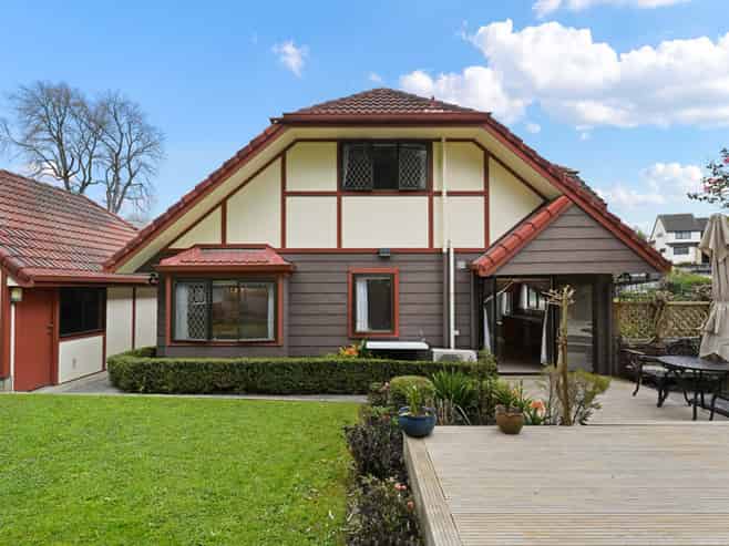 29 Perindale Drive, Chartwell